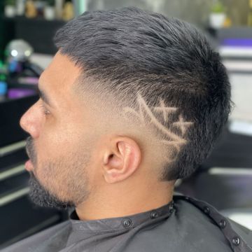 Degradado con diseño lateral realizado en Nexo Studio